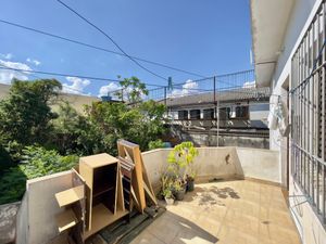 Image 29 - 920213