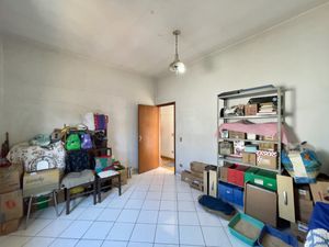 Image 24 - 920213