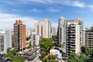 Image 23 - 920227