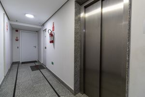 Image 25 - 920228