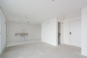 Image 13 - 920235
