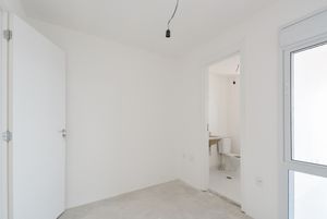 Image 22 - 920235