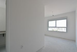 Image 29 - 920235