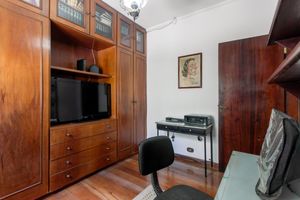 Image 31 - 920237