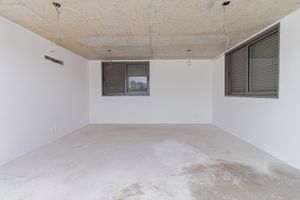 Image 7 - 920239