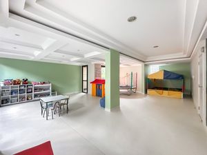 Image 35 - 920254