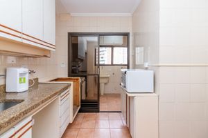 Image 19 - 920260