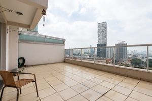 Image 6 - 920267