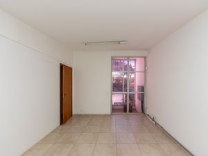 Image 22 - 920274