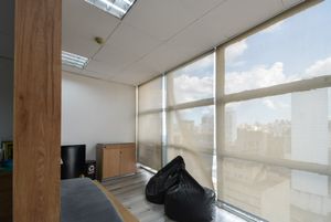 Image 23 - 920282