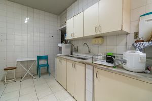 Image 9 - 920290