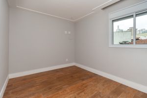 Image 11 - 920292