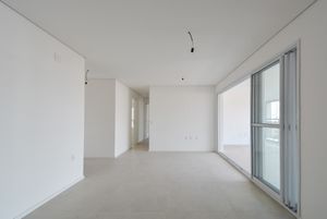 Image 4 - 920293