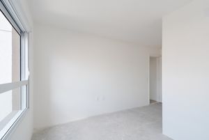 Image 21 - 920293