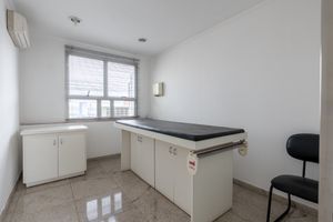 Image 20 - 920294