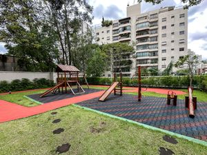 Image 31 - 920300