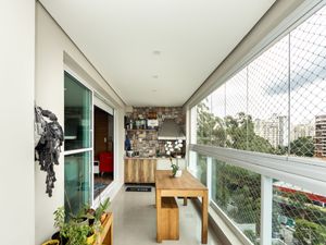 Image 5 - 920300
