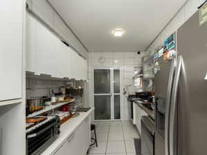 Image 25 - 920300