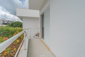 Image 12 - 920301