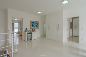 Image 38 - 920301