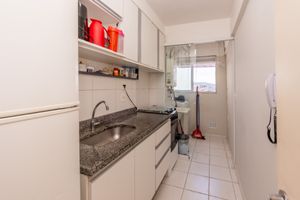 Image 15 - 920305