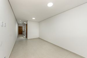 Image 21 - 920310