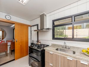 Image 31 - 920315