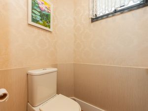 Image 33 - 920315
