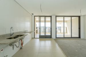 Image 16 - 920316