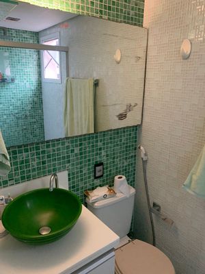 Image 8 - 920324