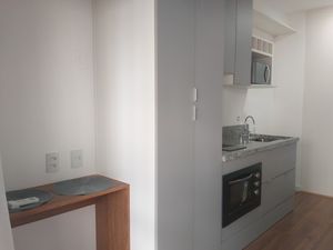 Image 4 - 920332