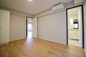 Image 31 - 920335