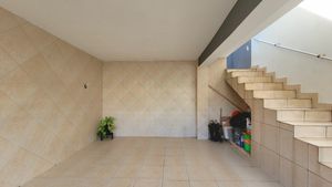 Image 1 - 920338