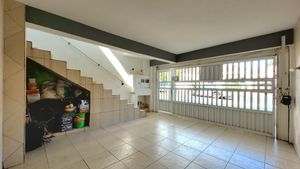 Image 3 - 920338