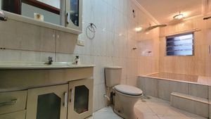 Image 31 - 920338