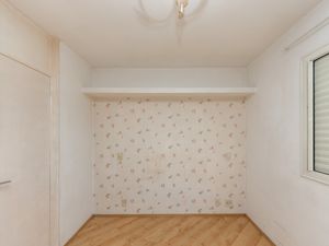 Image 19 - 920340
