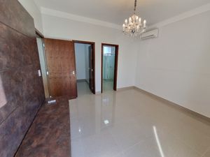 Image 35 - 920343