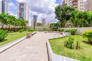 Image 40 - 920347