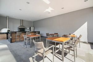 Image 23 - 920354