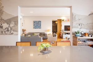 Image 4 - 920357