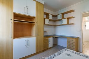 Image 14 - 920362