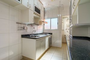 Image 15 - 920362