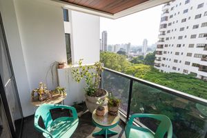 Image 5 - 920363