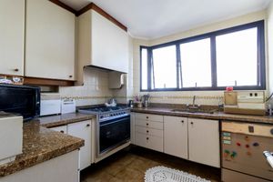Image 32 - 920363