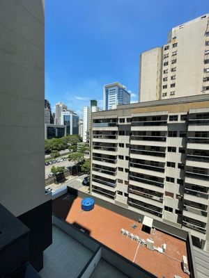 Image 16 - 920375