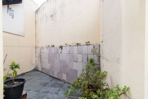 Image 30 - 920382