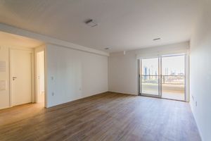 Image 1 - 920384