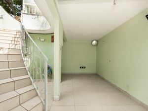 Image 24 - 920385