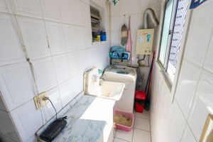 Image 13 - 920388