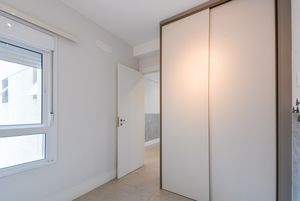 Image 21 - 920390